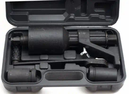 70706 — Баллонный ключ с редуктором мультипликатор 2х скоростной 32х33 в упаковке: 3 СЕРВИС КЛЮЧ